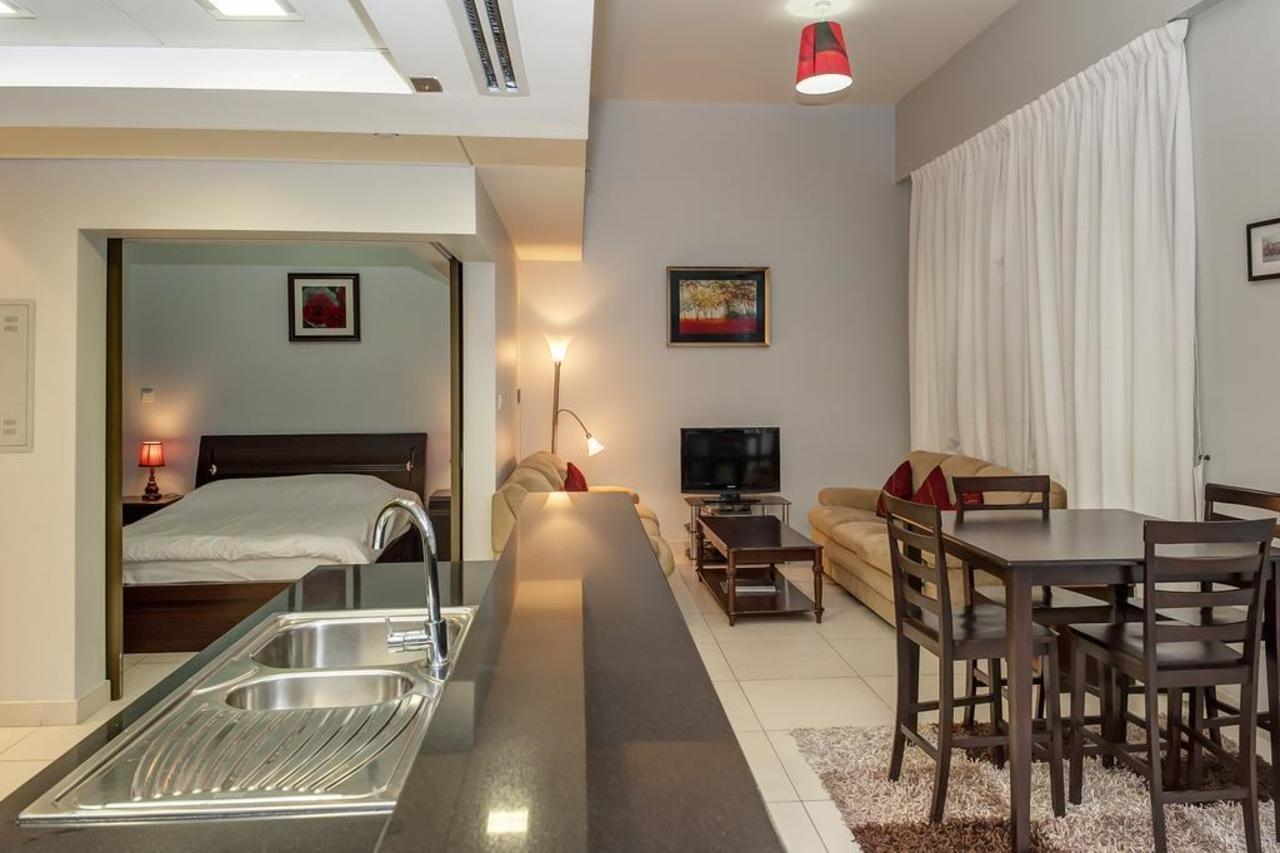 The Lofts By Deluxe Holiday Homes Dubai Bagian luar foto
