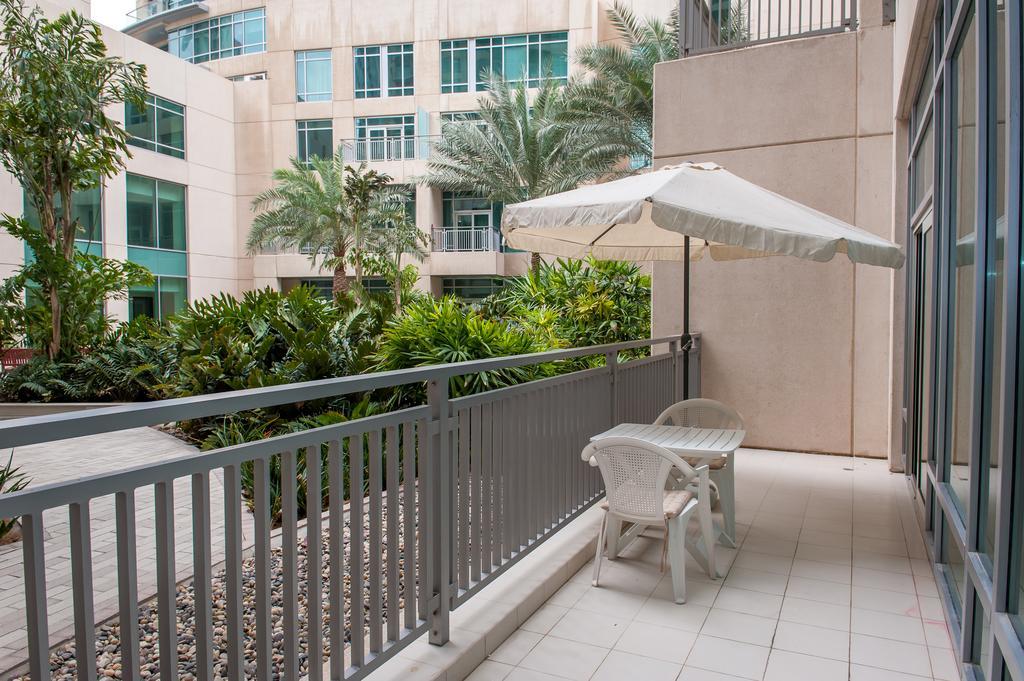 The Lofts By Deluxe Holiday Homes Dubai Bagian luar foto