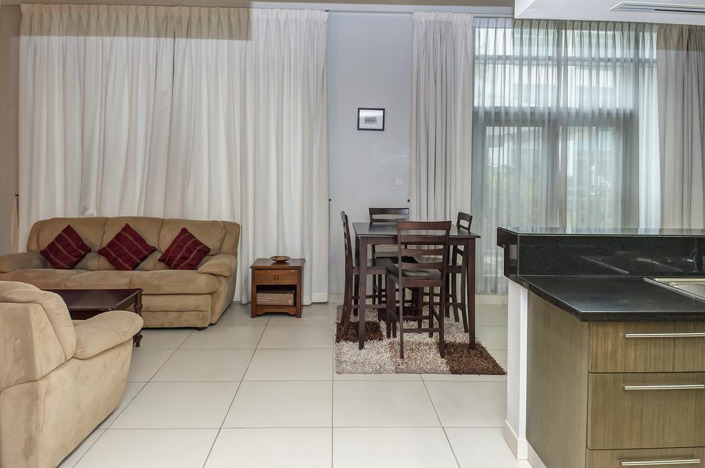 The Lofts By Deluxe Holiday Homes Dubai Bagian luar foto